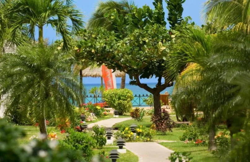 ****  Coyaba Beach Resort St. George's Grenada
